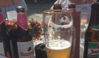Elke maand vloeit een nieuw bier uit de vaten van deze brouwerij