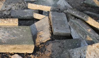 Boze man rijdt lunchroom binnen in Dordrecht