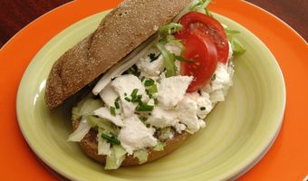 Boerenvolkoren met geitenkaas en vijgenjam 