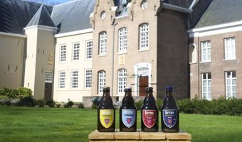 Berne Abdijbier presenteert Witheren Wit