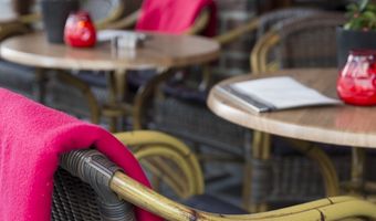 Lunchroom in Veenendaal: dicht op zondag, terras wel open