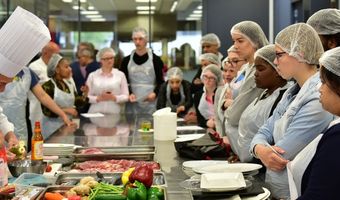 Taiwanese kookprofessionals geven Nederlandse studenten kookles