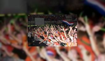 37 Zeecontainers van Holland Heineken House onderweg naar Vancouver