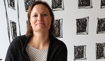 Krakers bezetten pand van ceo Booking.com