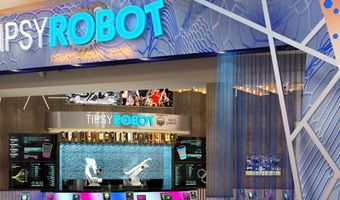 Deze bar heeft robots als personeel