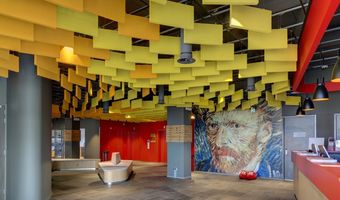 ‘Van Gogh-plafond’ in Meininger hotel Amsterdam City West