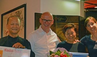 Mary Liu en Akuen Kwee ontvangen Klasbak Trofee