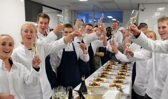 Top masterclasses Ducasse van start bij Middelbare Hotelschool Friesland