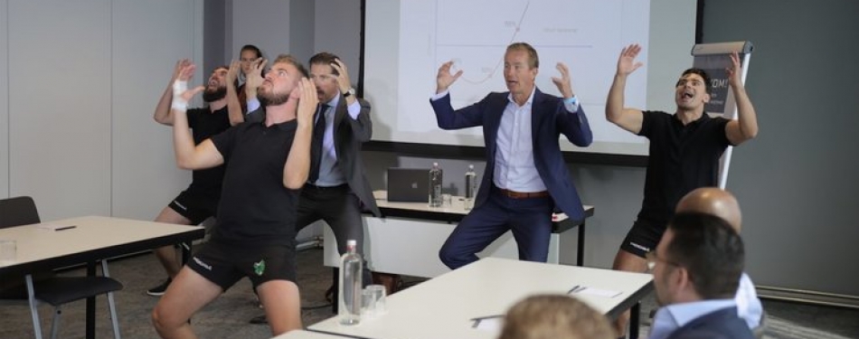 Vergaderen met een Yoga en Haka Break bij Postillion Hotels