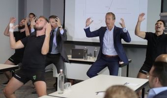 Vergaderen met een Yoga en Haka Break bij Postillion Hotels