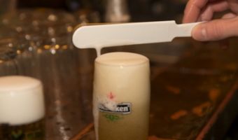 Wereldrecord bier drinken tijdens hardlopen verbroken