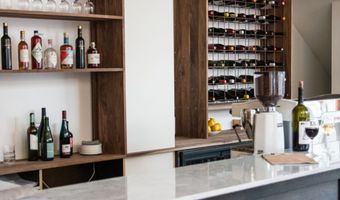 Wijncafé Alex + Pinard geopend in Amsterdam