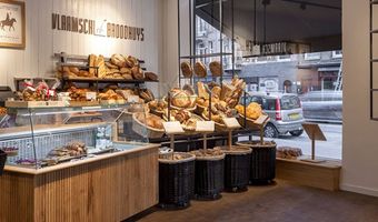 In Beeld: Nieuw interieur Vlaamsch Broodhuys Amstelveenseweg Amsterdam