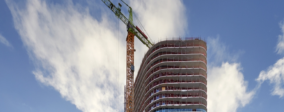 Hoteltoren Amstel Tower bereikt hoogste punt