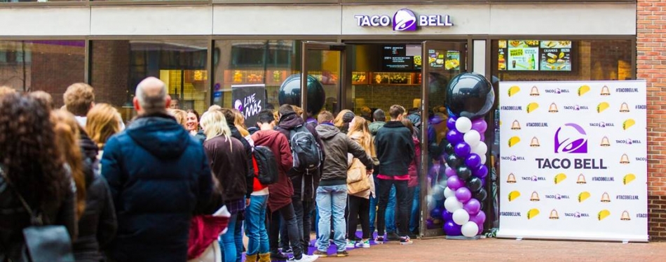 Lange rijen bij opening Taco Bell Breda