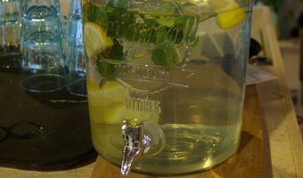 Gratis kraanwater in de horeca wordt niet verplicht