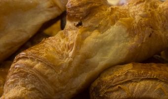 Croissantje onmisbaar bij Nederlands Valentijnsontbijt