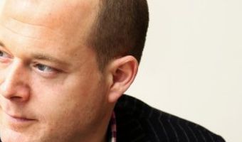 Eenzaam op de hotelkamer? Neem een wandelende tak!