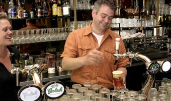 Schuimprinter print plaatje op je bier