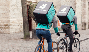 Deliveroo verzekert zelfstandige bezorgers
