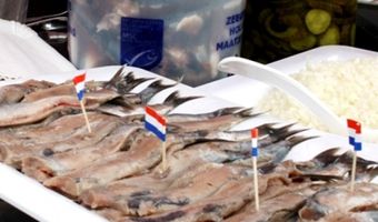 Eerste vaatje Hollandse Nieuwe: 78.000 euro