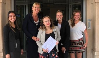 Radisson Blu Palace Hotel steunt stichting Emma At Work