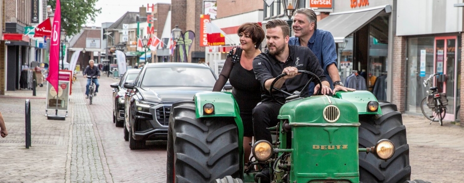 Restaurant Smink Wolvega geopend door Jonnie en Thérèse Boer