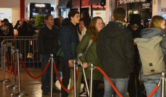 In de rij voor een jaar lang gratis Dunkin' Donuts