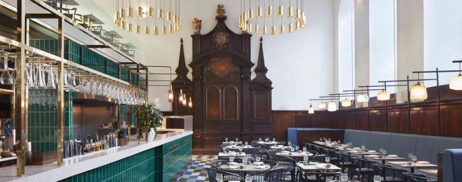 Hip kunst- en designrestaurant in Londense kerk