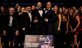 Marco Lemmers en Sam Cohen van Conscious Hotels in de prijzen