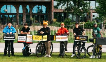 Maaltijdbezorgers willen veiliger rijden