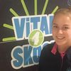 23-jarige onderneemster Naomi Jansen opent Vital4Skool in Leek