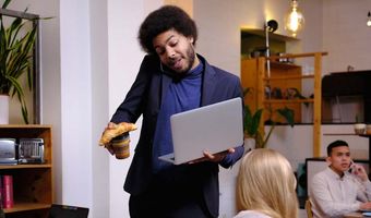 Horecaondernemers doen aangifte inkomstenbelasting