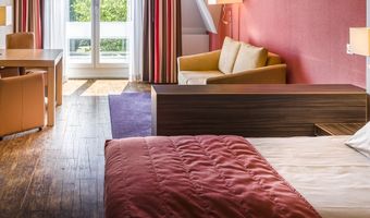 Schoonmaken met de menselijke maat in Badhotel Domburg