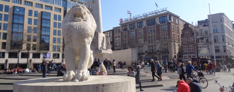 Overnachting in Amsterdam meer dan dubbel zo duur tijdens Koningsweekend