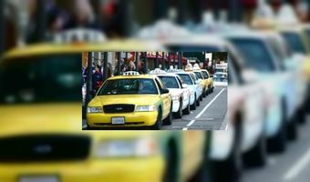 Taxi populairst voor vliegveld-hotel transfer