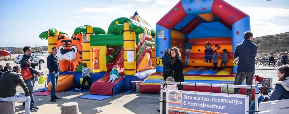 Kinderdag bij strandpaviljoen in Noordwijk