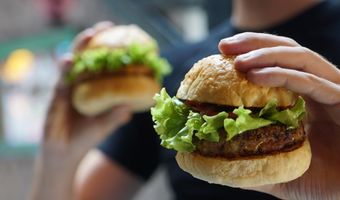 Nederlands grootste vleesverwerker lanceert vleesvervangers