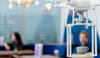 Drone obers in Amsterdams hotel