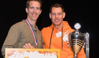 Chefkok Arrie Stomp wint wedstrijd 'Lekkerste Wintersoep met minder zout'