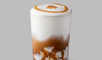 Met je hoofd in de wolken door de nieuwe macchiato's van Starbucks