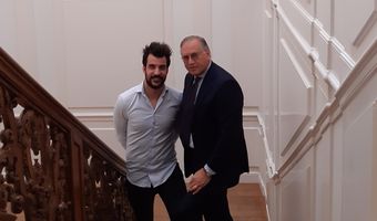 Gasthoofdredacteur Roberto Payer bespreekt inhoud voor 'zijn' Hospitality Management