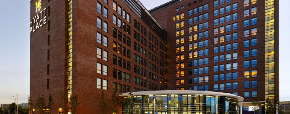 Dit hotel verbindt mensen veilig en persoonlijk via aangepaste connecting rooms
