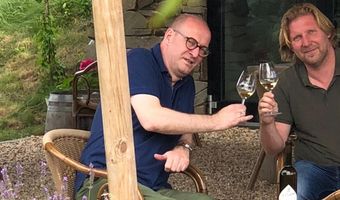 Sterrenrestaurant Da Vinci lanceert eigen wijn van Limburgse wijndomeinen