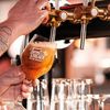 Twentsche Foodhal presenteert eigen bier met spetterend optreden