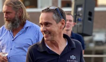 Peter Oreel is Nederlands enige Kampioen Oestersteken