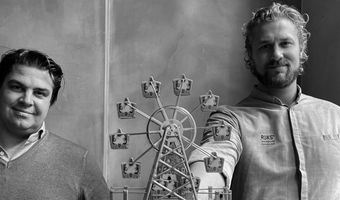 Dineren in grootste reuzenrad van Nederland