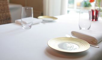 Alles op tafel, of gang voor gang?