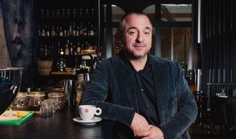 Hotelondernemer Sander Hendrix zit niet in de klaagzang