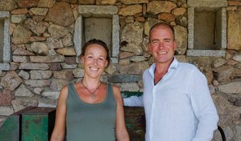 Amsterdams gezin haalt anderhalve ton op voor de realisatie van hotel op Sardinië